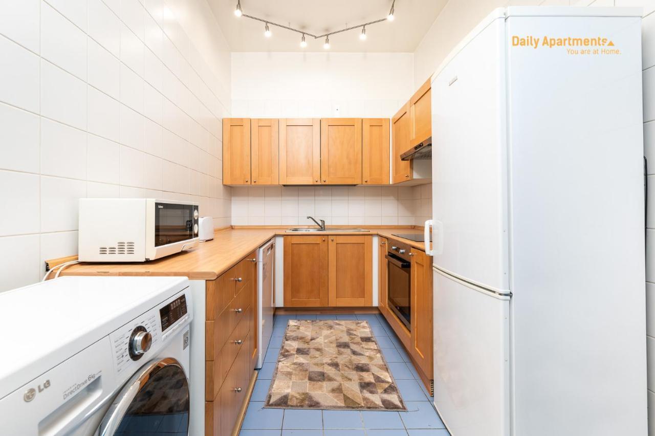 Daily Apartments - Apartment With Bath Tallinn Ngoại thất bức ảnh