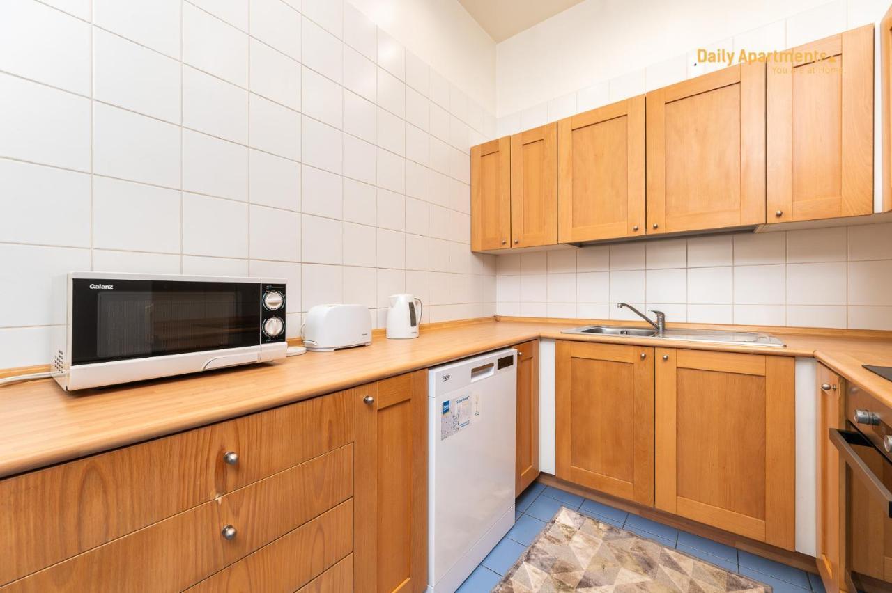 Daily Apartments - Apartment With Bath Tallinn Ngoại thất bức ảnh
